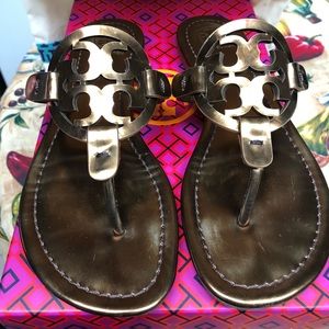 Auténtic Tori size 6